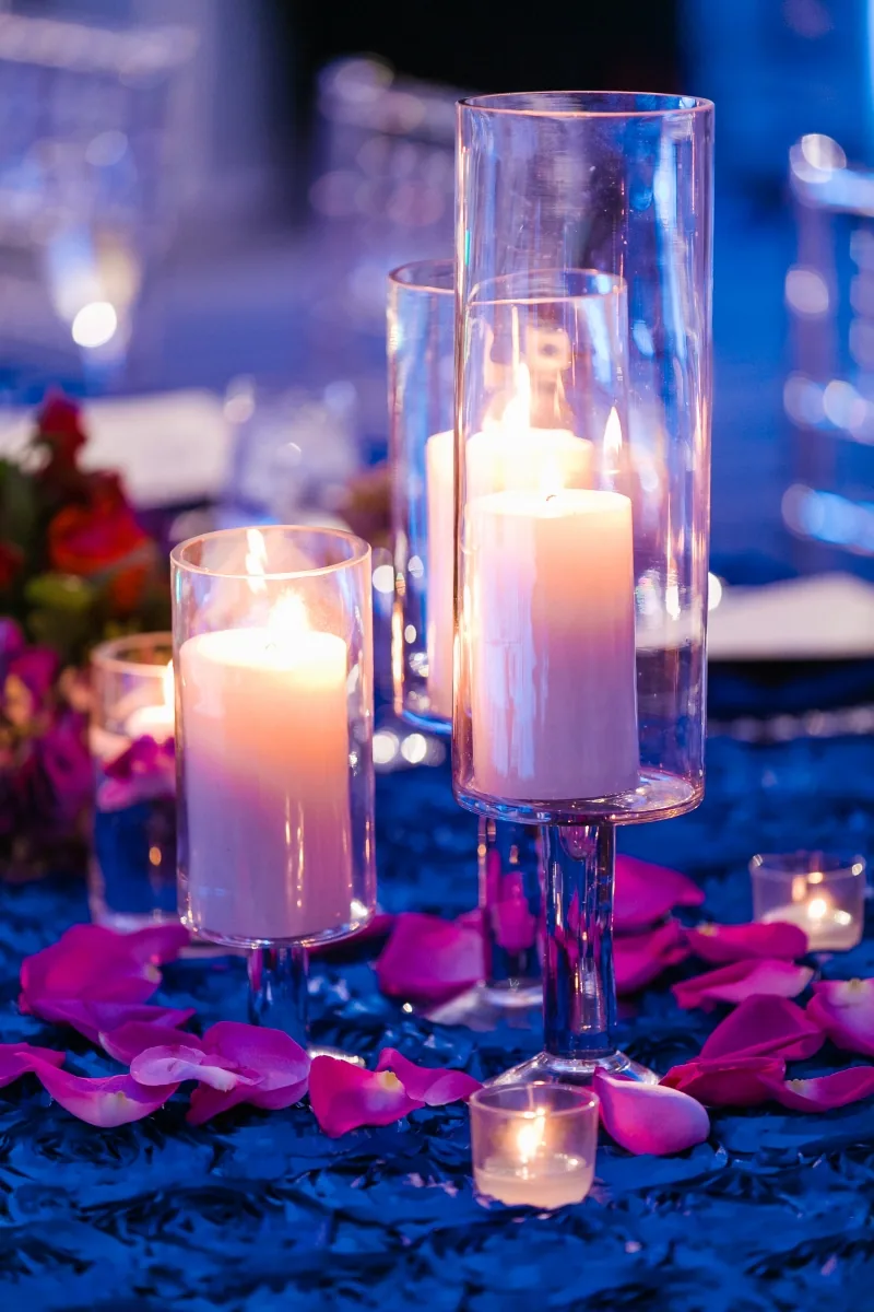 Elegant carriage centerpiece for Hindu wedding table decor