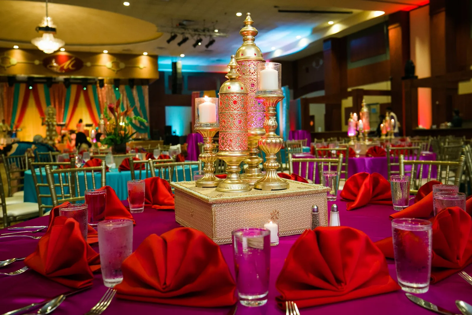 Custom centerpiece design for Indian wedding, Poonam Creations