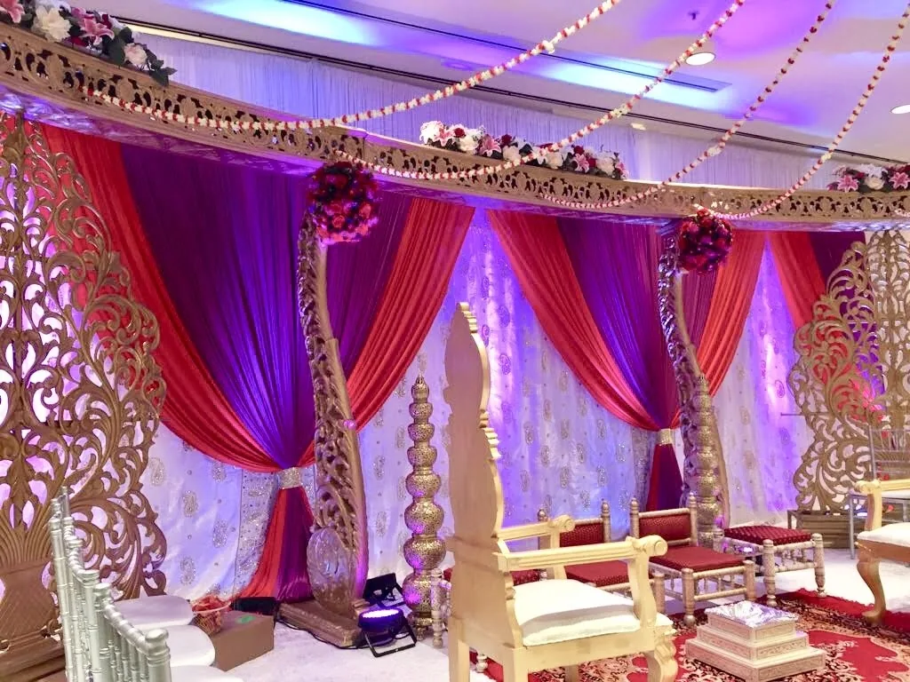 Open golden mandap design for Indian wedding ceremony, Chicagoland