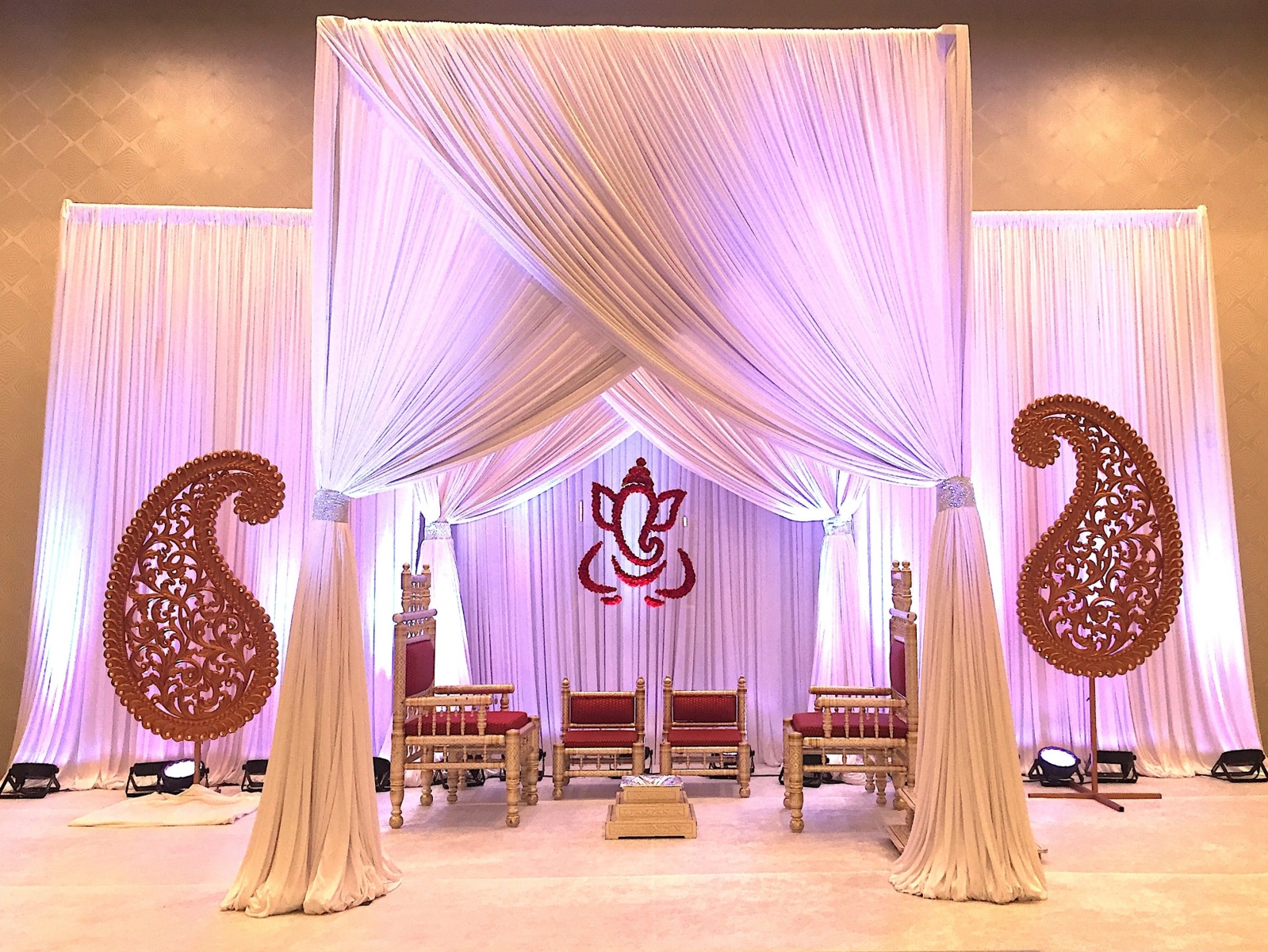 Simple Indian Wedding Stage Decorations